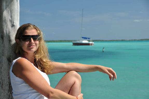 Dia de sol e visual caribenho na laguna Bacalar, no sul do Yucatán, no México